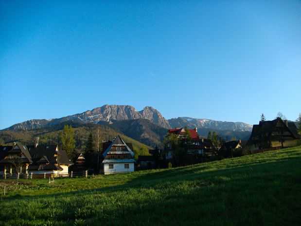 Góry i domki w Tatrach